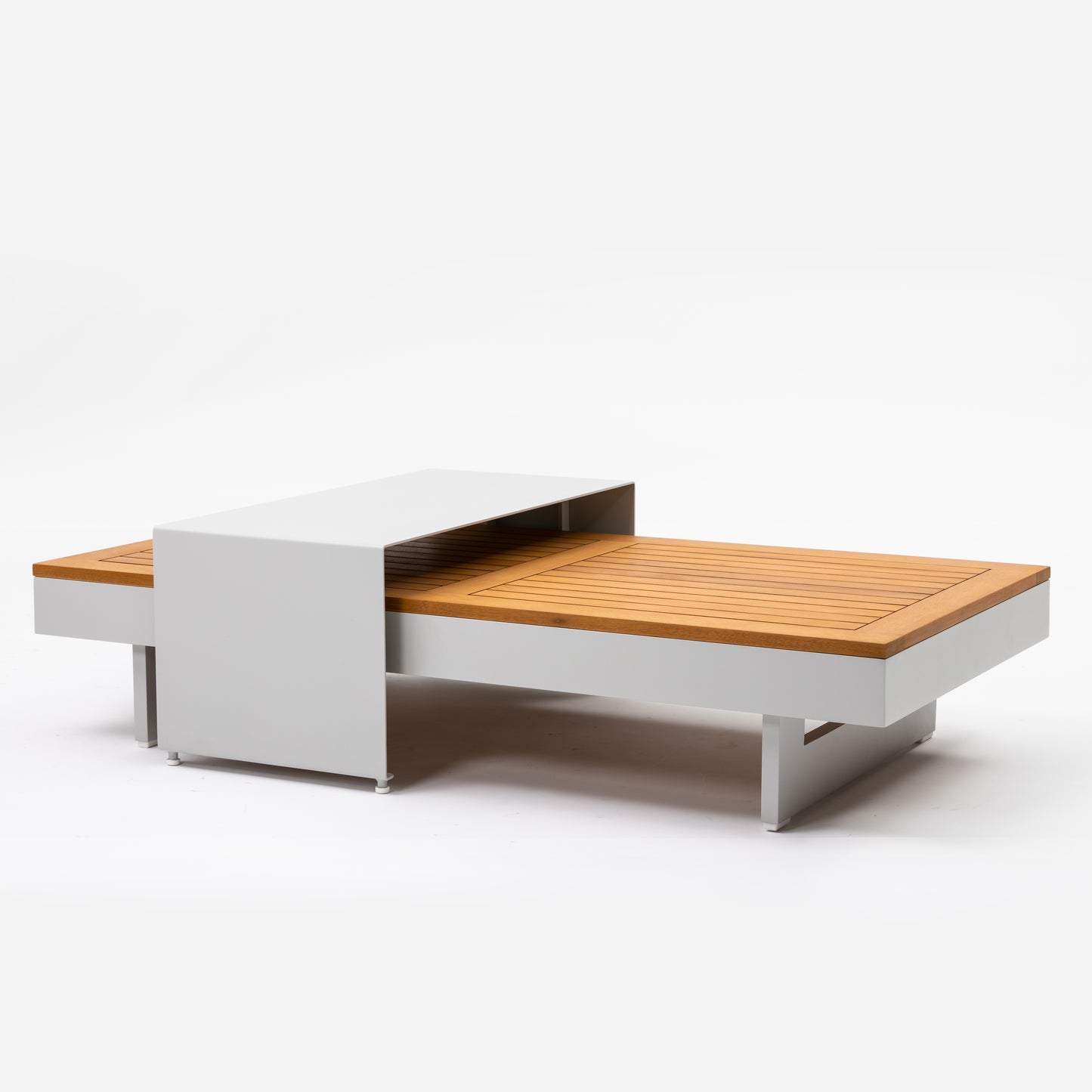Molise II – Modular Aluminum Outdoor Sofa Set for 6, Gen 2 with Acacia Wood Accent Tables