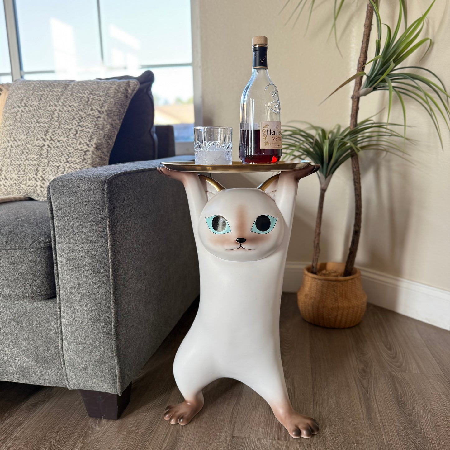 Modern Resin Cat Side Table with Gold Tray – Decorative Floor Figurine End Table