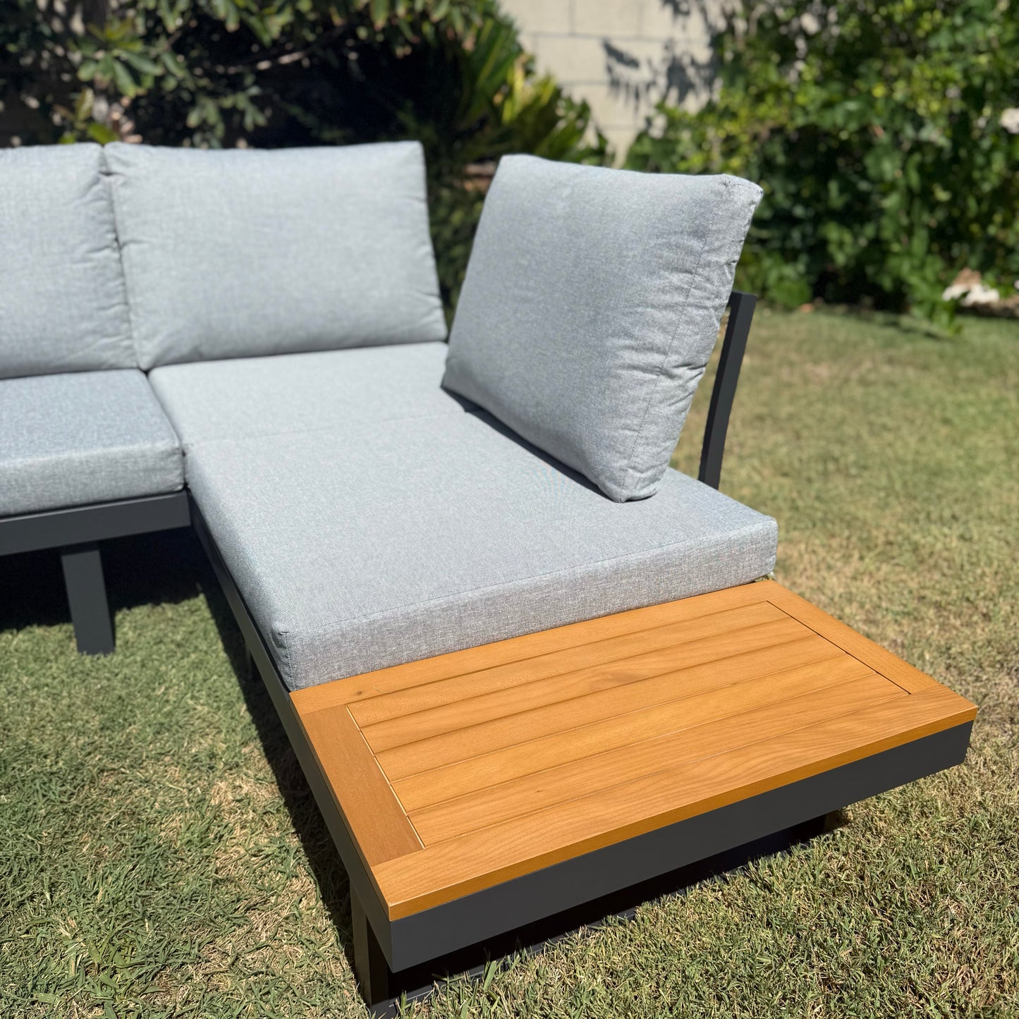 Outdoor Acacia Wood Sectional Sofa Set with Cushions & Side Table – Seats 4